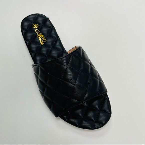 Black quilted sandal - Picture 2 of 5